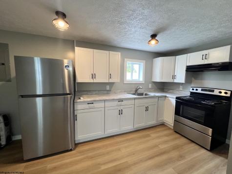 10 Linda Lane Elkins WV 26241