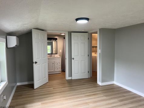 10 Linda Lane Elkins WV 26241