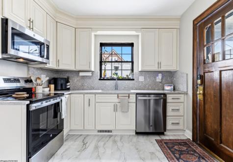 15 West Street Westover WV 26501