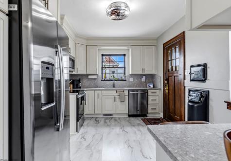 15 West Street Westover WV 26501