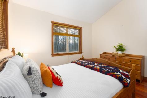 18 Catbird Lane Terra Alta WV 26764