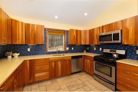 18 Catbird Lane Terra Alta WV 26764