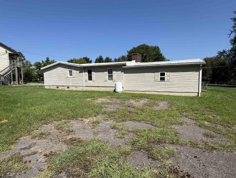 189 Grove Avenue Reedsville WV 26547