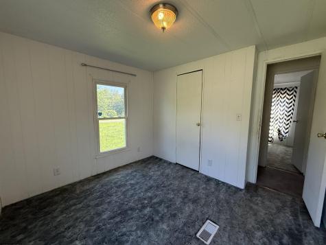 189 Grove Avenue Reedsville WV 26547