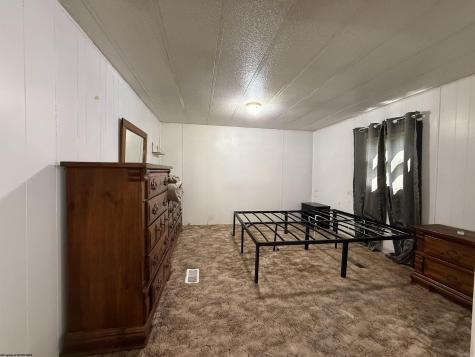 189 Grove Avenue Reedsville WV 26547