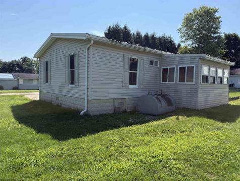 189 Grove Avenue Reedsville WV 26547
