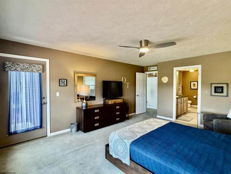 20 Allen Circle Fairmont WV 26554