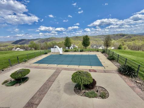 20 Allen Circle Fairmont WV 26554