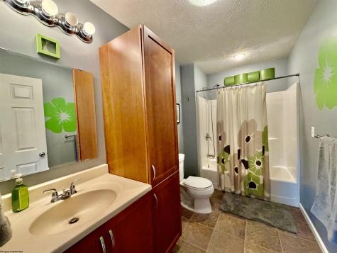 20 Allen Circle Fairmont WV 26554