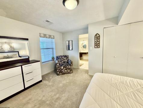20 Allen Circle Fairmont WV 26554