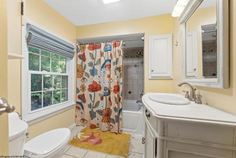 794 Grand Street Morgantown WV 26501