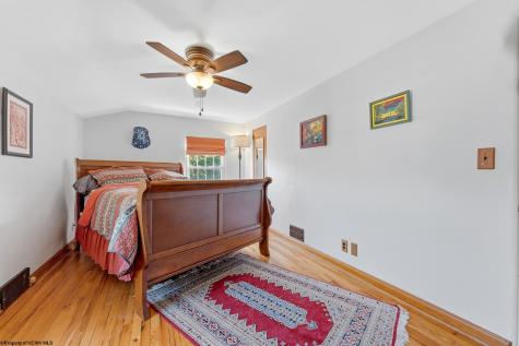 794 Grand Street Morgantown WV 26501
