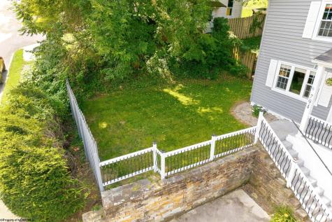 794 Grand Street Morgantown WV 26501