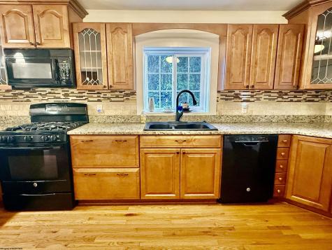 422 Camden Avenue Monongah WV 26554