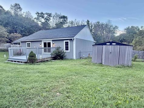 422 Camden Avenue Monongah WV 26554