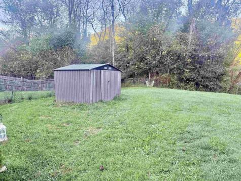 422 Camden Avenue Monongah WV 26554
