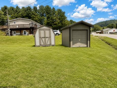 200 4th Street Terra Alta WV 26764