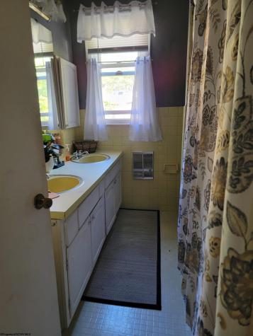 189 Summit Street Elkins WV 26241