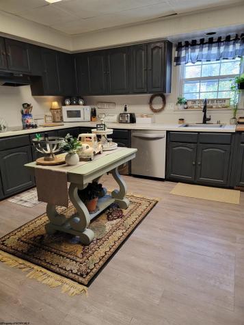 189 Summit Street Elkins WV 26241