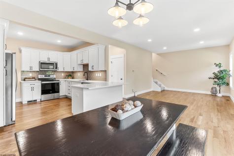 2072 Pinecrest Drive Morgantown WV 26505