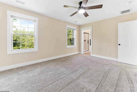 2072 Pinecrest Drive Morgantown WV 26505