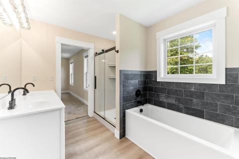 2072 Pinecrest Drive Morgantown WV 26505