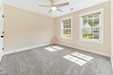 2072 Pinecrest Drive Morgantown WV 26505