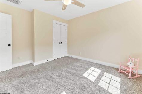 2072 Pinecrest Drive Morgantown WV 26505