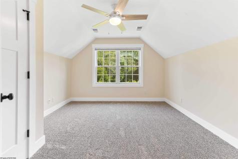 2072 Pinecrest Drive Morgantown WV 26505