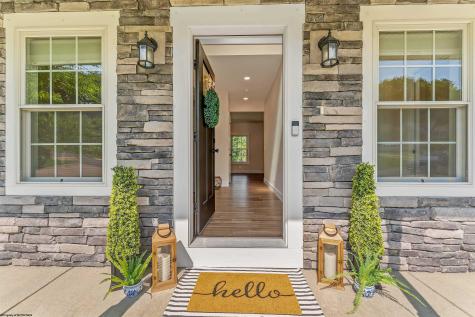 2072 Pinecrest Drive Morgantown WV 26505