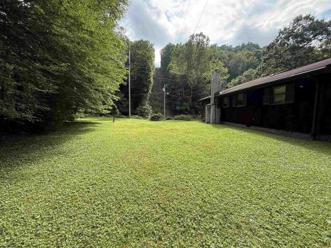 4688 Staunton Parkersburg Turnpike Huttonsville WV 26273