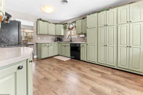 68 Loch Haven Drive Morgantown WV 26508