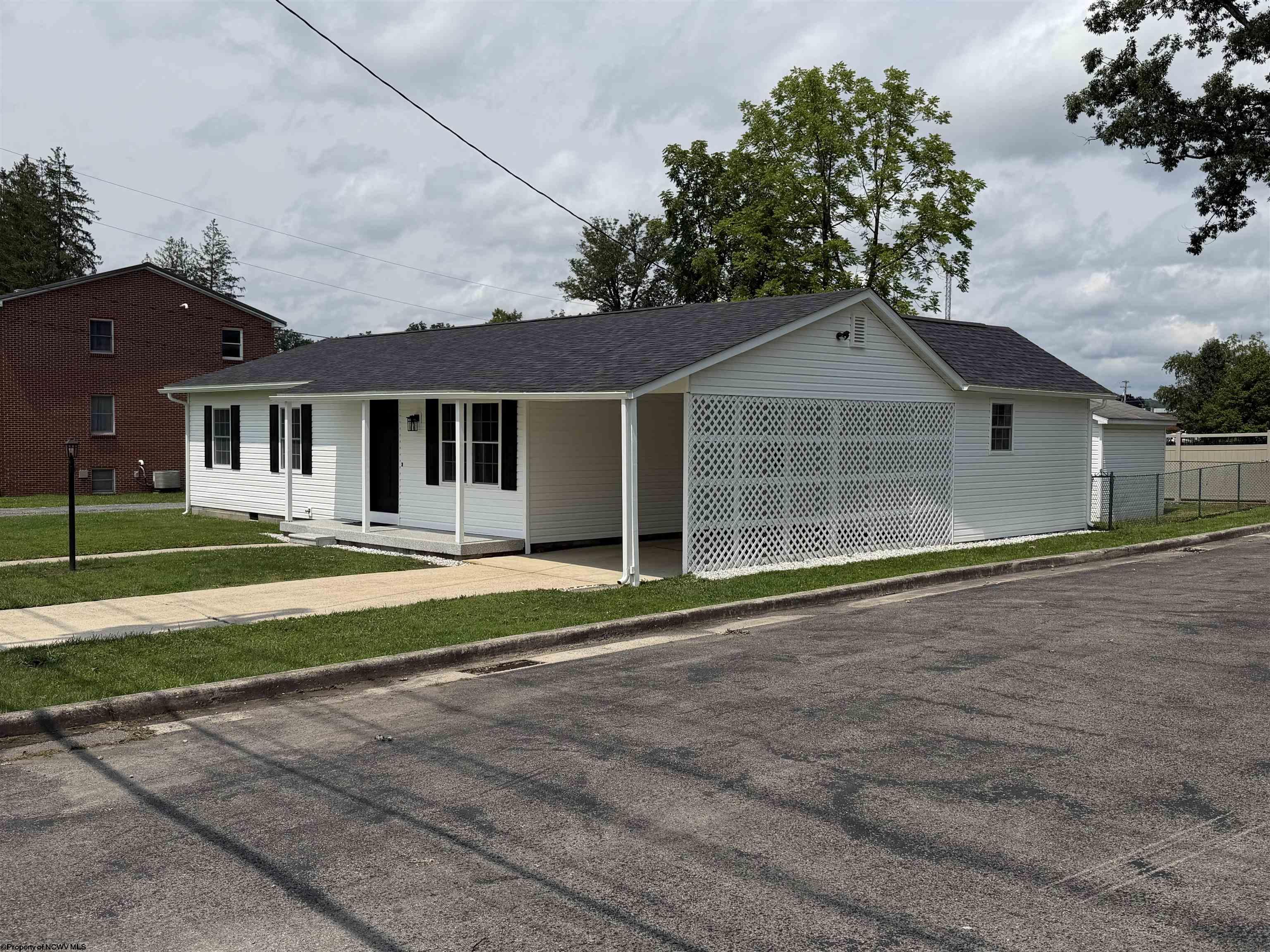 706 W Central Street Elkins WV 26241
