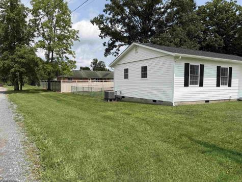706 W Central Street Elkins WV 26241