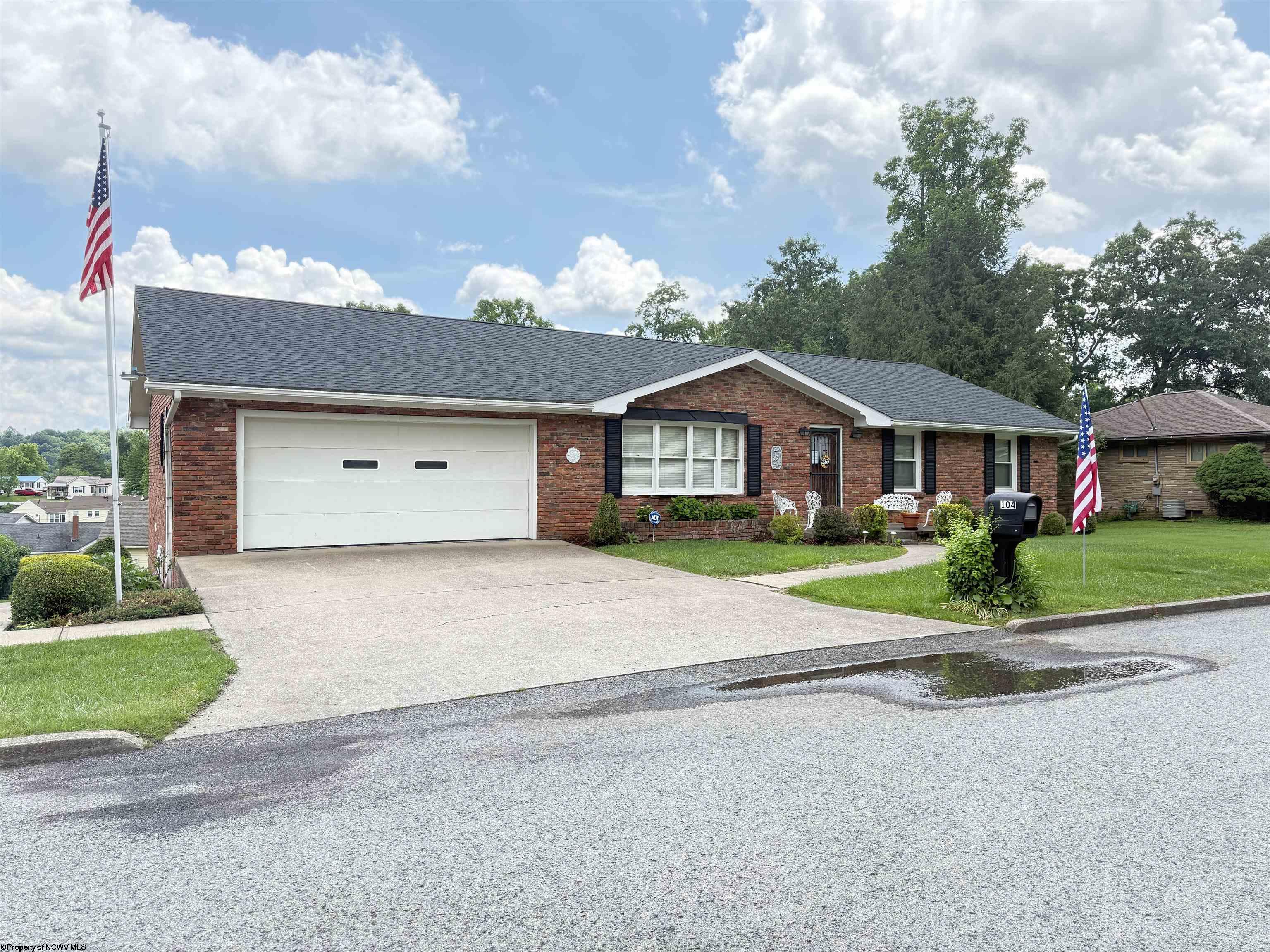104 Mazewood Drive Fairmont WV 26554