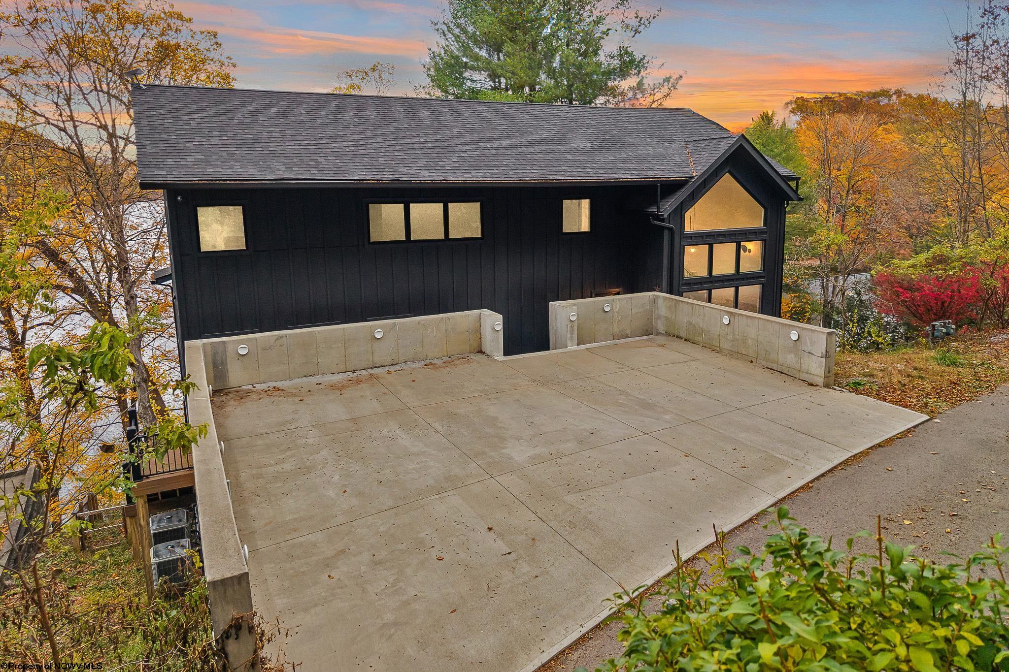 76 Delrose Drive Morgantown WV 26508