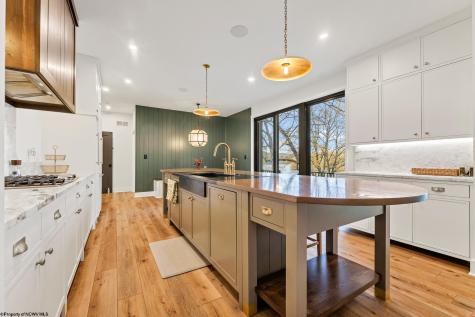 76 Delrose Drive Morgantown WV 26508