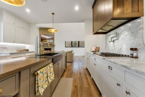 76 Delrose Drive Morgantown WV 26508