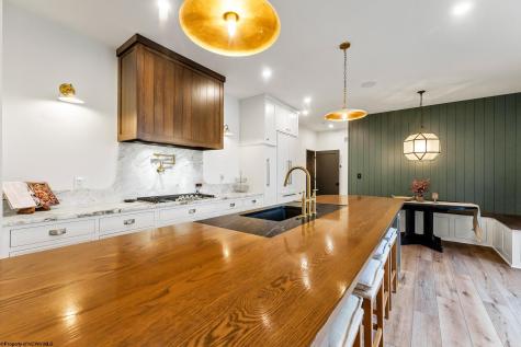 76 Delrose Drive Morgantown WV 26508