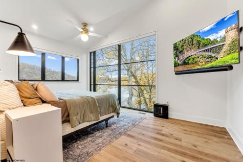 76 Delrose Drive Morgantown WV 26508