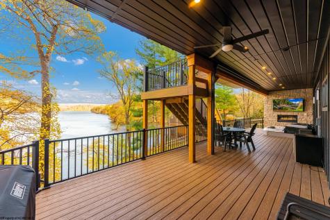 76 Delrose Drive Morgantown WV 26508