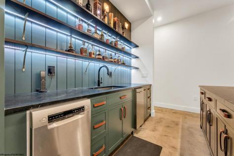 76 Delrose Drive Morgantown WV 26508