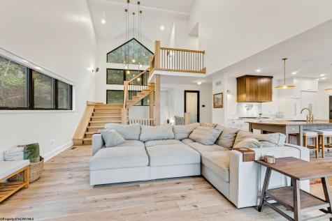 76 Delrose Drive Morgantown WV 26508