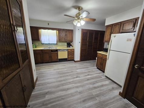 439 S Chestnut Street Clarksburg WV 26301