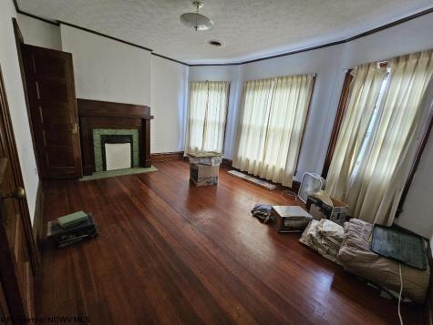 439 S Chestnut Street Clarksburg WV 26301