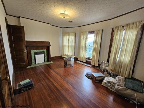 439 S Chestnut Street Clarksburg WV 26301