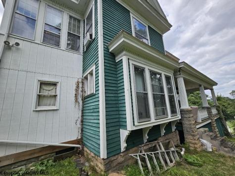 439 S Chestnut Street Clarksburg WV 26301