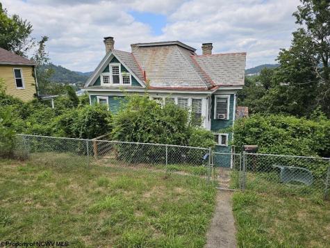 439 S Chestnut Street Clarksburg WV 26301