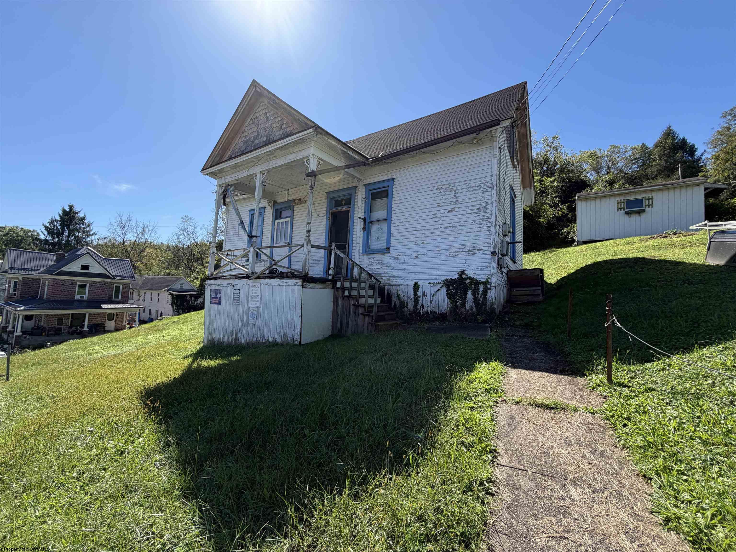 403 W Wood Street West Union WV 26456