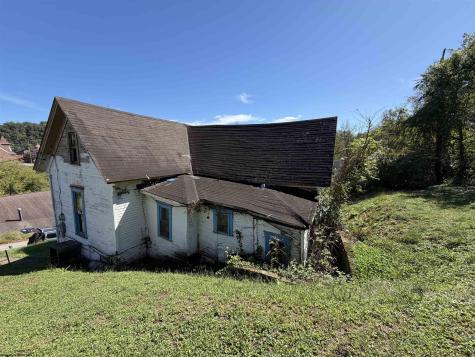 403 W Wood Street West Union WV 26456